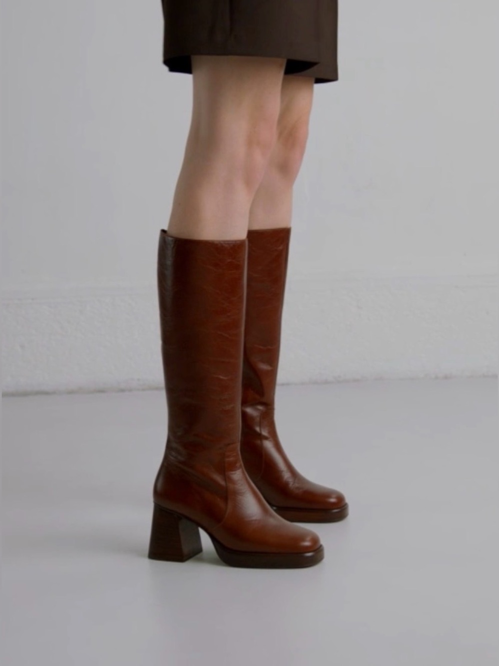 JONAX PLATFORM BOOTS in distressed brown leather betina.